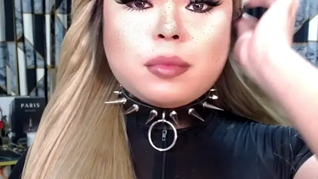 Snapshot of Mistress_DOMnicaaxx chatting on 09/19/25, 11:20 Mistress DOMnicaaxx online show from 09/19/25, 11:20