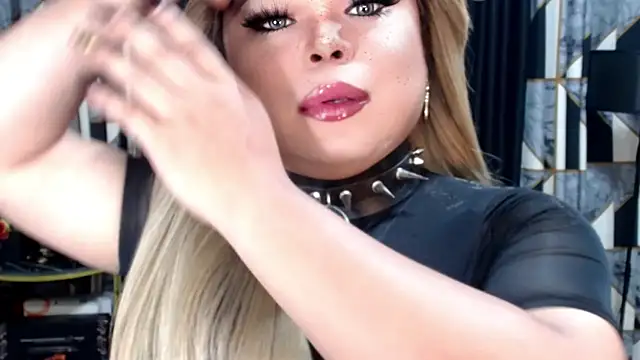 Mistress DOMnicaaxx online show from 11/02/25, 03:39