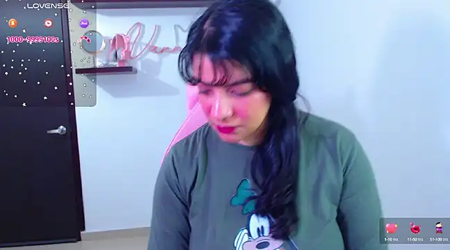 Snapshot of Vannessa__Shy chatting on 02/09/25, 06:26 Vannessa  Shy online show from 02/09/25, 06:26