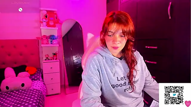 Snapshot of Vannessa__Shy chatting on 03/03/26, 02:29 Vannessa Shy online show from 03/03/26, 02:29