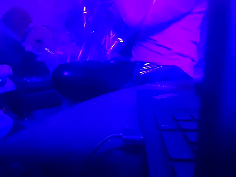 Crystalbitchx online show from 11/05/25, 06:22