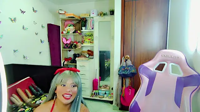 Naasha  online show from 10/11/25, 11:17