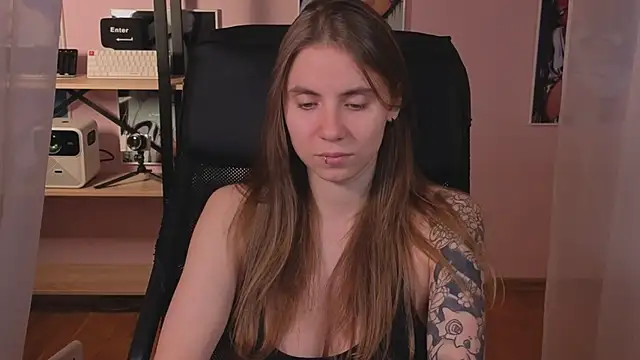  AnnaStark  online show from 10/04/25, 08:10