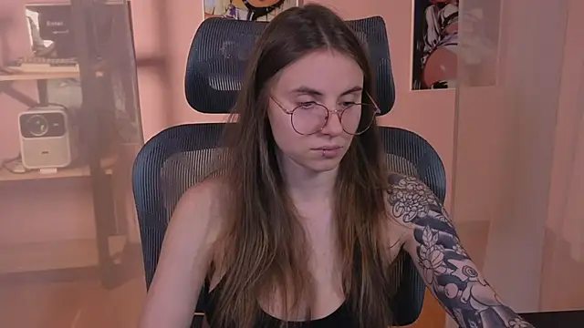  AnnaStark  online show from 11/19/25, 08:31