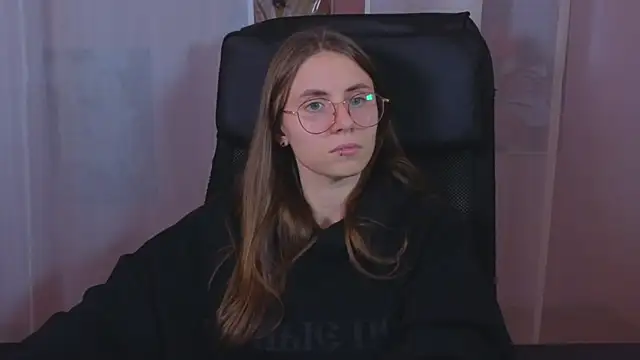  AnnaStark  online show from 03/06/25, 03:24