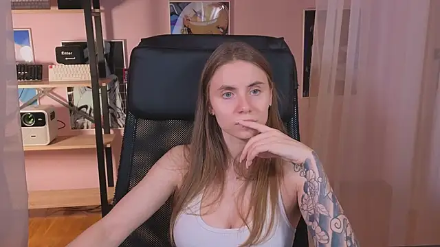  AnnaStark  online show from 09/24/25, 06:36