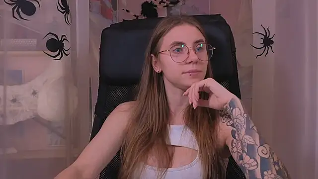  AnnaStark  online show from 11/01/25, 08:14