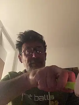 maxximere online show from 04/18/26, 12:24