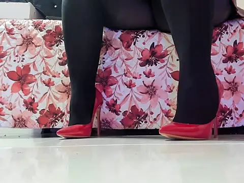 emely garcia online show from 02/25/25, 12:47