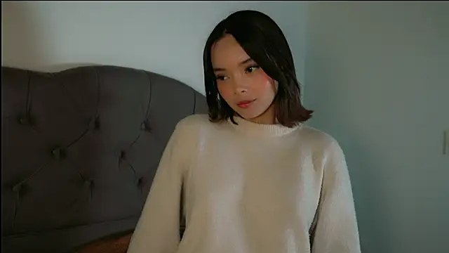 Snapshot of Irina_Grant chatting on 01/06/25, 12:37 Irina Grant online show from 01/06/25, 12:37