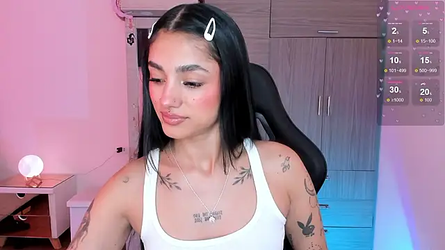 Lizzie corner v online show from 03/04/26, 03:09