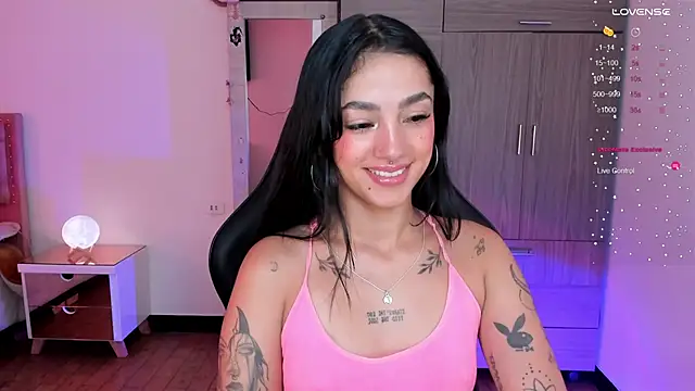 Lizzie corner v online show from 04/14/26, 04:12