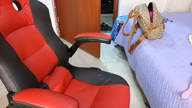 SexyLeilaa online show from 10/16/25, 02:42