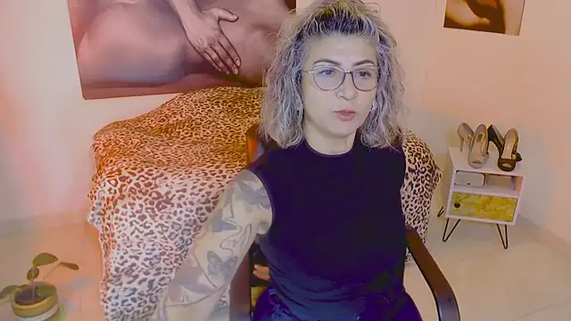 agnes blackmoree online show from 01/12/25, 03:28