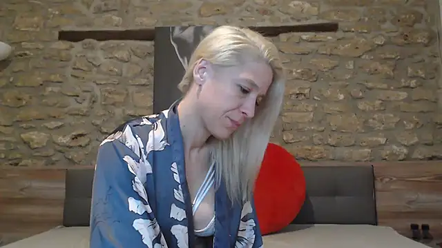 Naschkatze01 online show from 02/03/26, 07:41