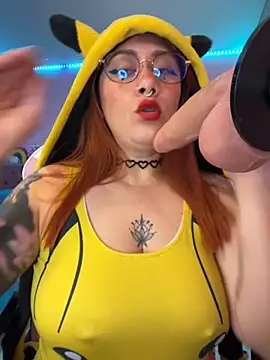 Luna Paris  online show from 10/08/25, 09:59