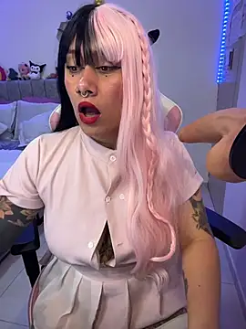 Luna Paris  online show from 03/17/26, 02:31