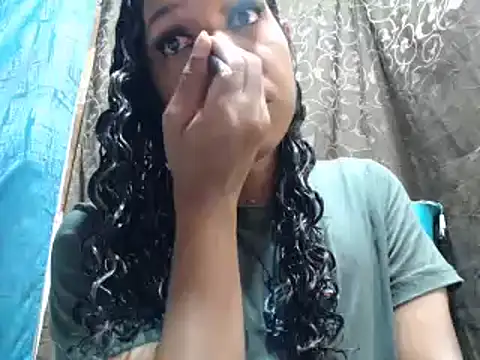 Snapshot of shairaStarr chatting on 09/10/25, 06:51 shairaStarr online show from 09/10/25, 06:51