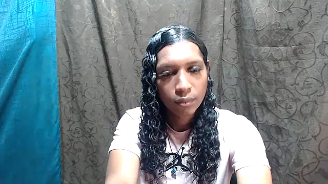 Snapshot of shairaStarr chatting on 10/19/25, 06:49 shairaStarr online show from 10/19/25, 06:49