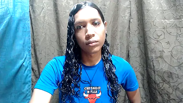 Snapshot of shairaStarr chatting on 10/06/25, 07:47 shairaStarr online show from 10/06/25, 07:47