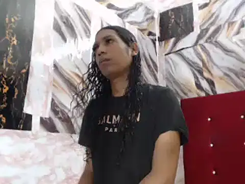 Snapshot of shairaStarr chatting on 02/08/25, 12:17 shairaStarr online show from 02/08/25, 12:17