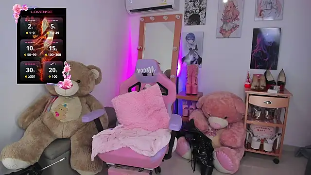 alessandrathedoll online show from 05/13/26, 09:33