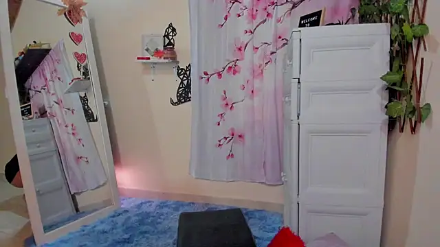 annyluna1 online show from 02/07/26, 12:07