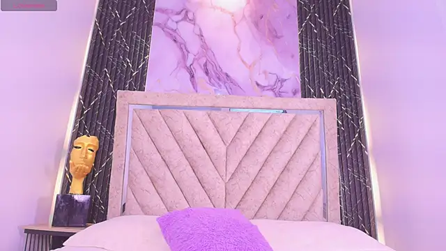 Hanna Evaanss online show from 09/12/25, 08:08