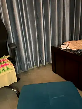 Beautiful xxo online show from 10/13/25, 05:58