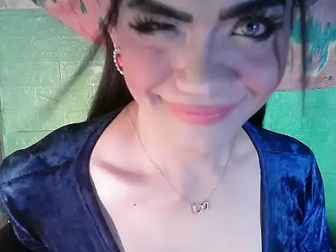 Snapshot of Rosebaumgardner1234 chatting on 03/16/25, 02:44 Rosebaumgardner1234 online show from 03/16/25, 02:44