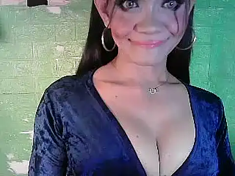 Snapshot of Rosebaumgardner1234 chatting on 03/02/25, 10:47 Rosebaumgardner1234 online show from 03/02/25, 10:47