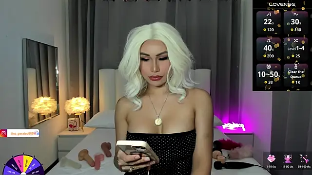 Snapshot of LustfulMonica chatting on 06/06/26, 12:27 LustfulMonica online show from 06/06/26, 12:27