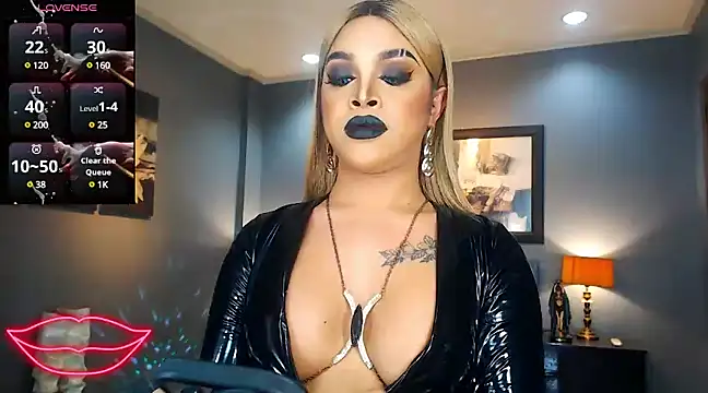 BitchyTYRA online show from 02/24/25, 01:57