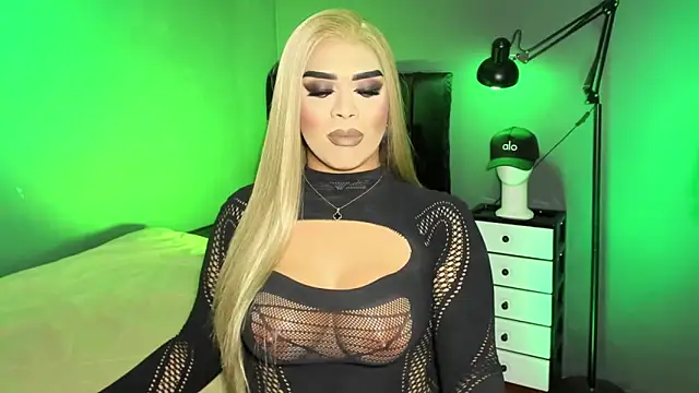 VictoriaEliz online show from 05/01/26, 02:44