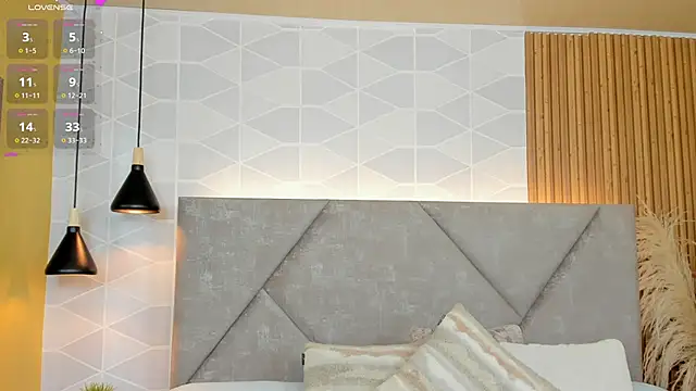 Snapshot of Sammy_Fit_ chatting on 10/15/25, 12:24 Sammy Fit online show from 10/15/25, 12:24