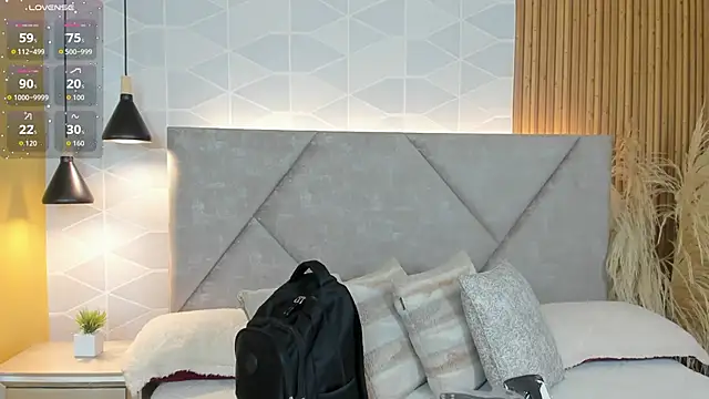 Snapshot of Sammy_Fit_ chatting on 06/19/26, 12:33 Sammy Fit online show from 06/19/26, 12:33