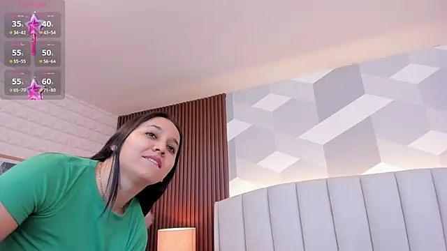 Snapshot of Sammy_Fit_ chatting on 03/17/25, 12:14 Sammy Fit online show from 03/17/25, 12:14