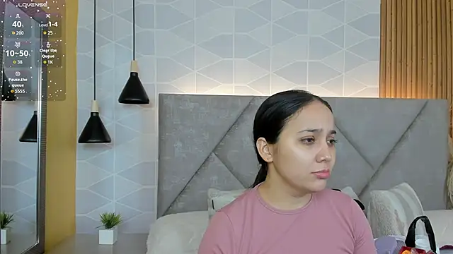 Snapshot of Sammy_Fit_ chatting on 06/18/26, 12:32 Sammy Fit online show from 06/18/26, 12:32