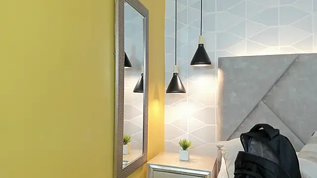 Snapshot of Sammy_Fit_ chatting on 06/08/26, 12:49 Sammy Fit online show from 06/08/26, 12:49
