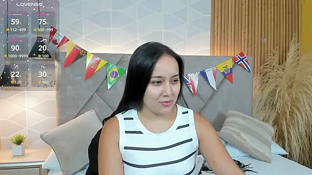 Snapshot of Sammy_Fit_ chatting on 07/06/26, 12:23 Sammy Fit online show from 07/06/26, 12:23