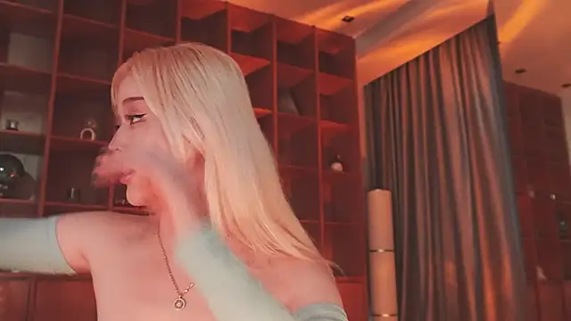 hyun chia online show from 02/26/26, 03:39