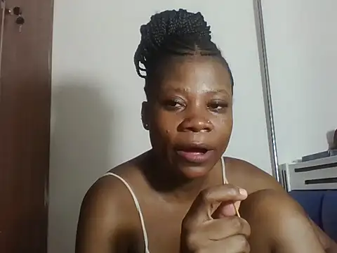 Snapshot of Sweetbaby004 chatting on 02/10/26, 05:34 Sweetbaby004 online show from 02/10/26, 05:34