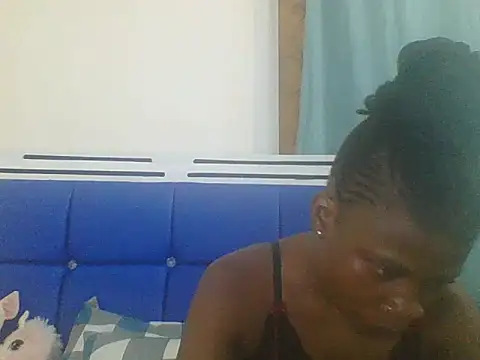 Snapshot of Sweetbaby004 chatting on 09/27/25, 06:41 Sweetbaby004 online show from 09/27/25, 06:41