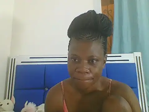 Snapshot of Sweetbaby004 chatting on 09/23/25, 01:18 Sweetbaby004 online show from 09/23/25, 01:18