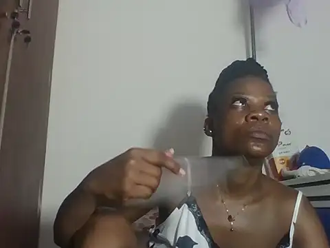 Sweetbaby004 online show from 12/19/25, 04:20