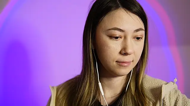 chibi moon  online show from 02/13/25, 06:15