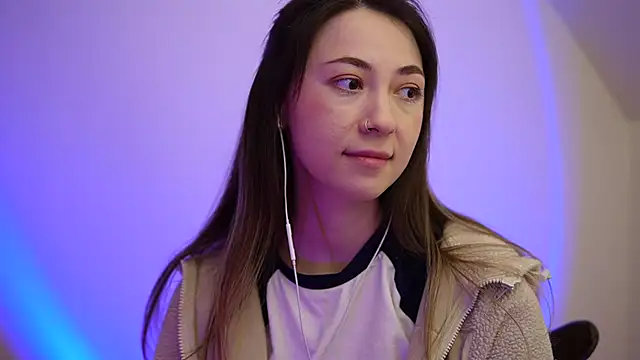 chibi moon  online show from 03/22/25, 12:17