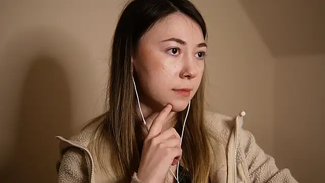 chibi moon  online show from 01/09/25, 08:44