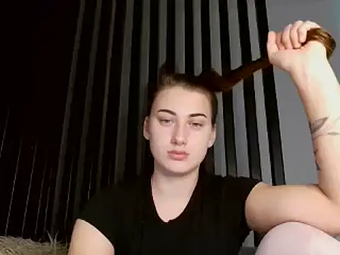 Natalia Daysie online show from 12/20/24, 04:25