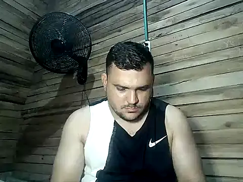 Arcangel 05 online show from 04/14/26, 01:32